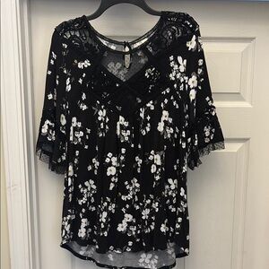 Cato Black Floral Lace Women's Blouse size large